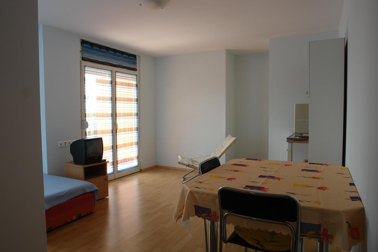 Valentína Apartmanház Apartamento Bogács Exterior foto
