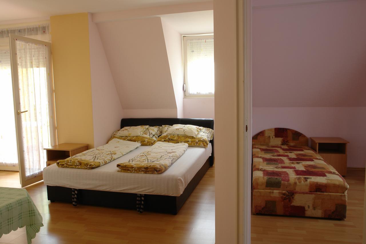 Valentína Apartmanház Apartamento Bogács Exterior foto