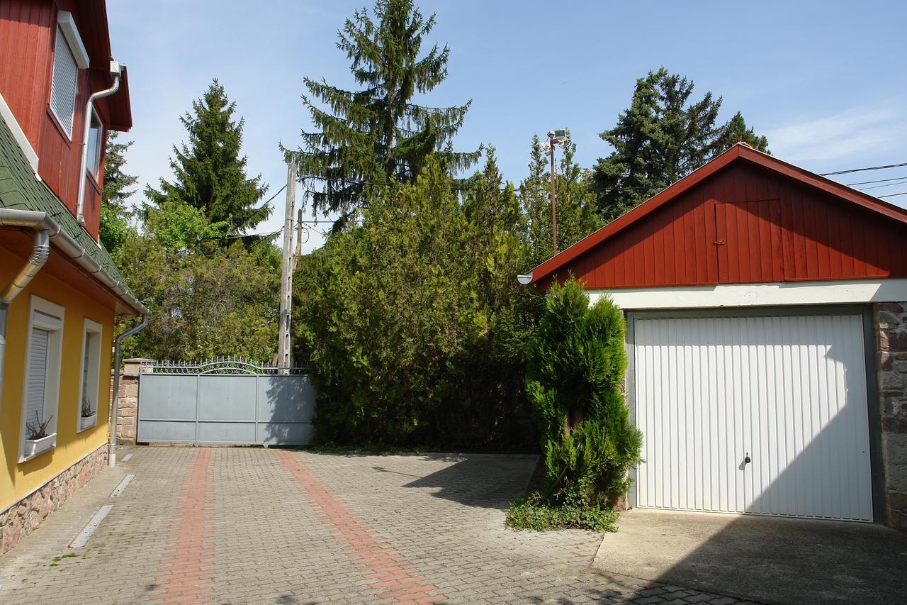 Valentína Apartmanház Apartamento Bogács Exterior foto