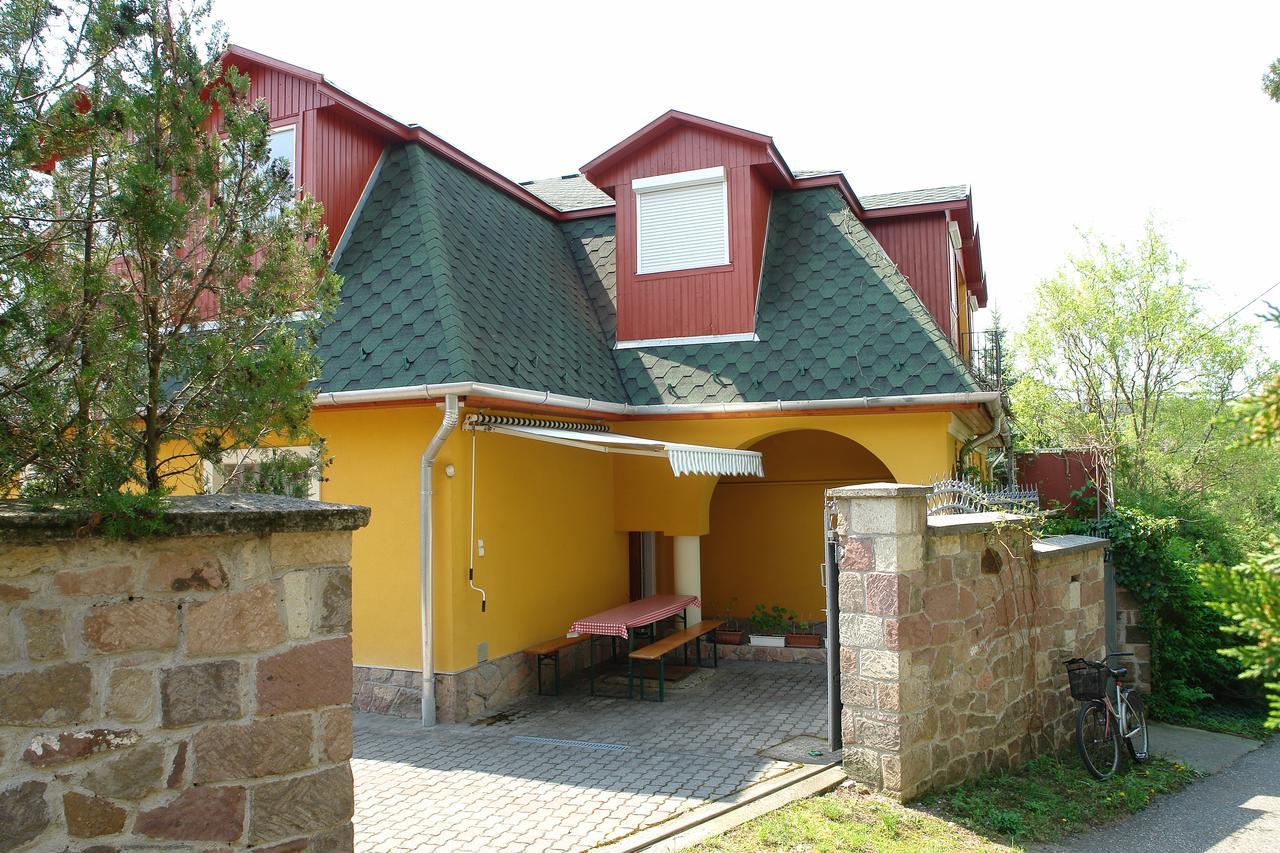 Valentína Apartmanház Apartamento Bogács Exterior foto