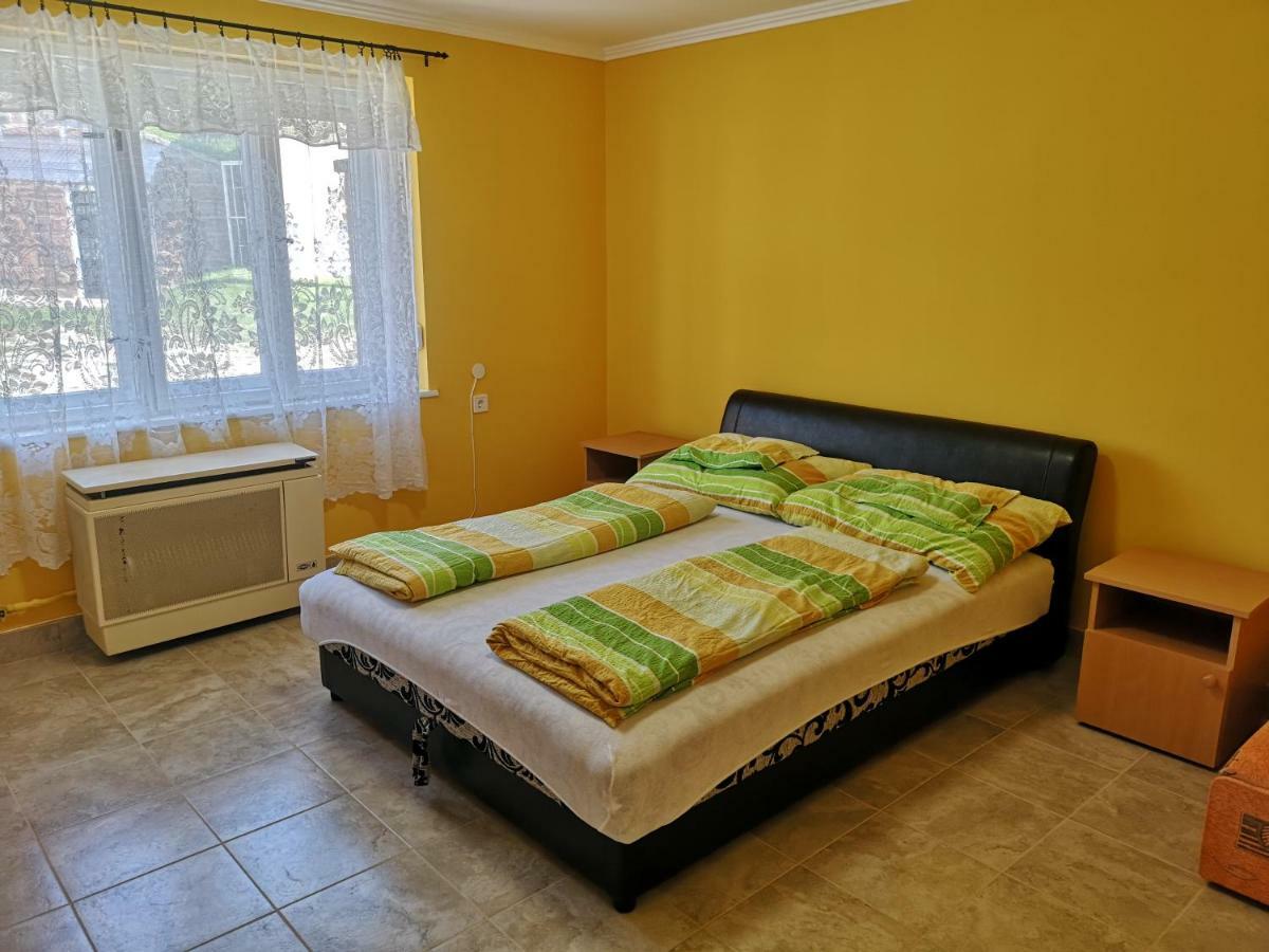 Valentína Apartmanház Apartamento Bogács Exterior foto